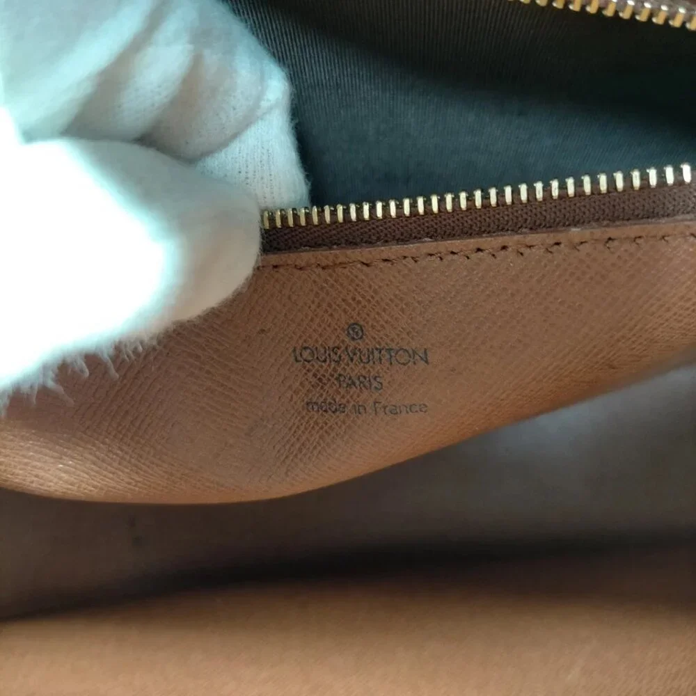 Louis Vuitton LV Crossbody bag Trocadero 30 Brown Monogram 450-052125